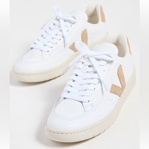 Veja V12 sneakers